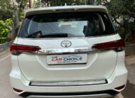 TOYOTA FORTUNER 4×2 AT