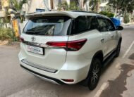 TOYOTA FORTUNER 4×2 AT
