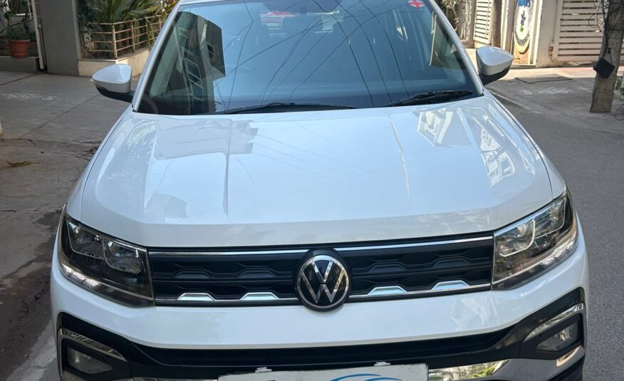 Volkswagen Taigun Highline 1.0 TSI AT