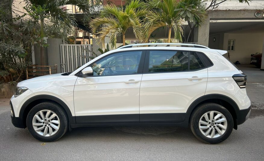 Volkswagen Taigun Highline 1.0 TSI AT