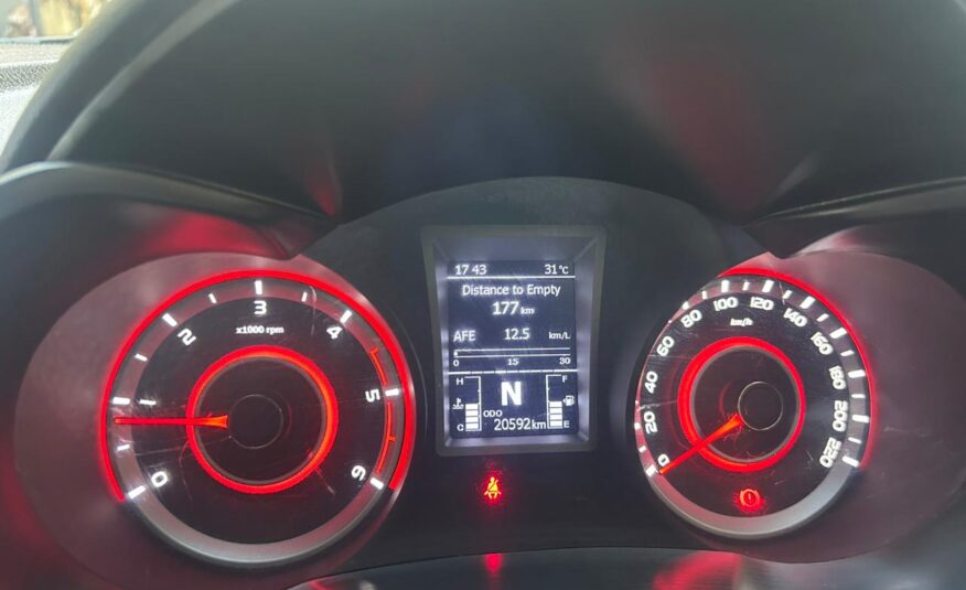 XUV 300 W8 (O) AT