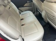 XUV 300 W8 (O) AT