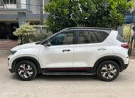 Kia Sonet GTX Plus 1.5 AT Dual Tone
