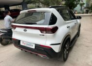 Kia Sonet GTX Plus 1.5 AT Dual Tone