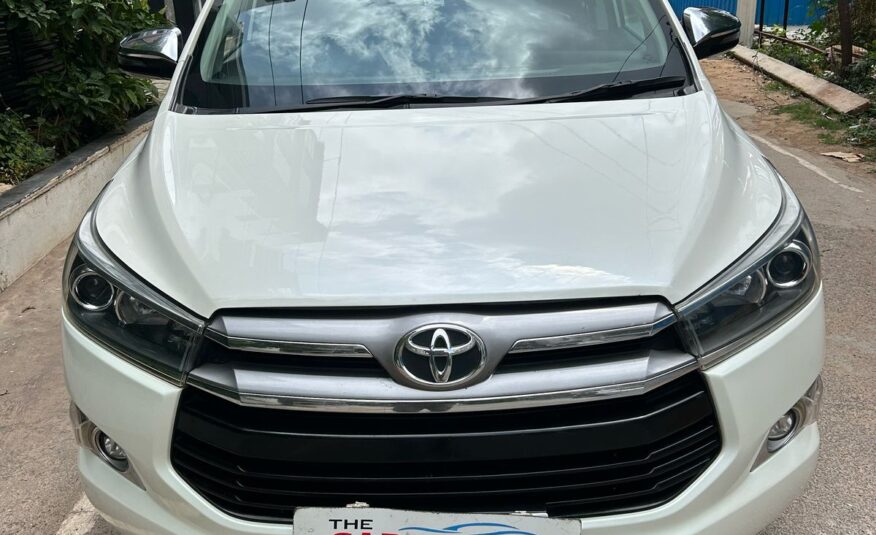 TOYOTA Innova Crysta 2.4 Z 7STR MT