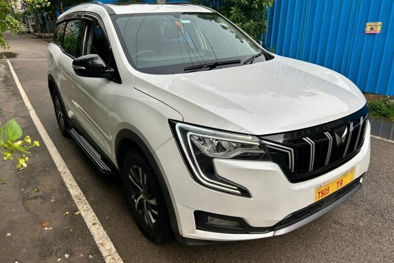 Mahindra xuv 7oo AX5 AT 5 STR