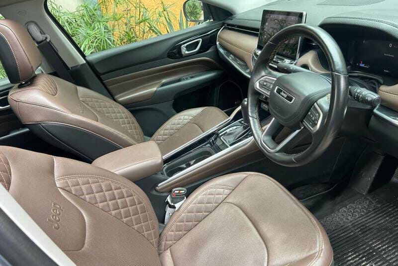 Jeep Meridian Limited (O) 4×2 AT