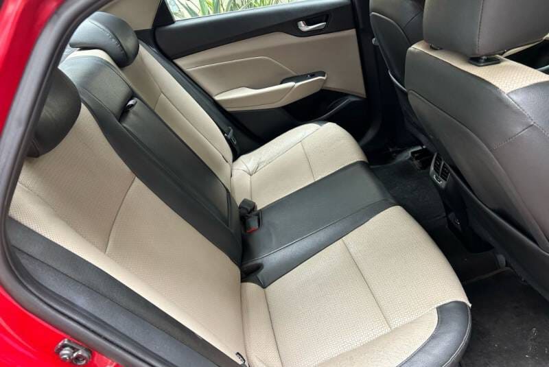 Hyundai verna SX (o) 1.6 CRDi AT