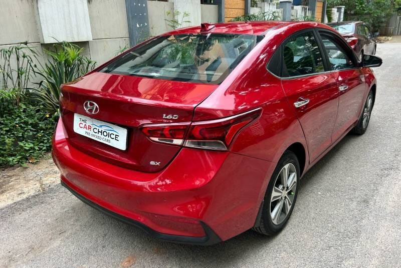 Hyundai verna SX (o) 1.6 CRDi AT