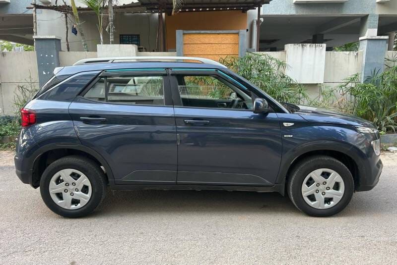 Hyundai Venue S 1.0 AT