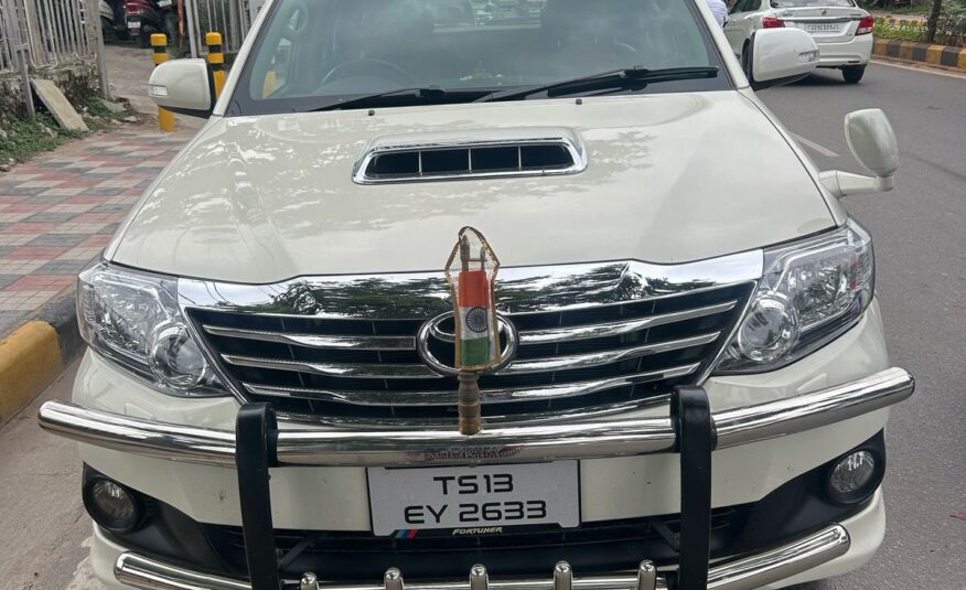 TOYOTA FORTUNER 3.0 4×2 AT