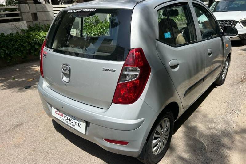 HYUNDAI i10 Sportz 1.2