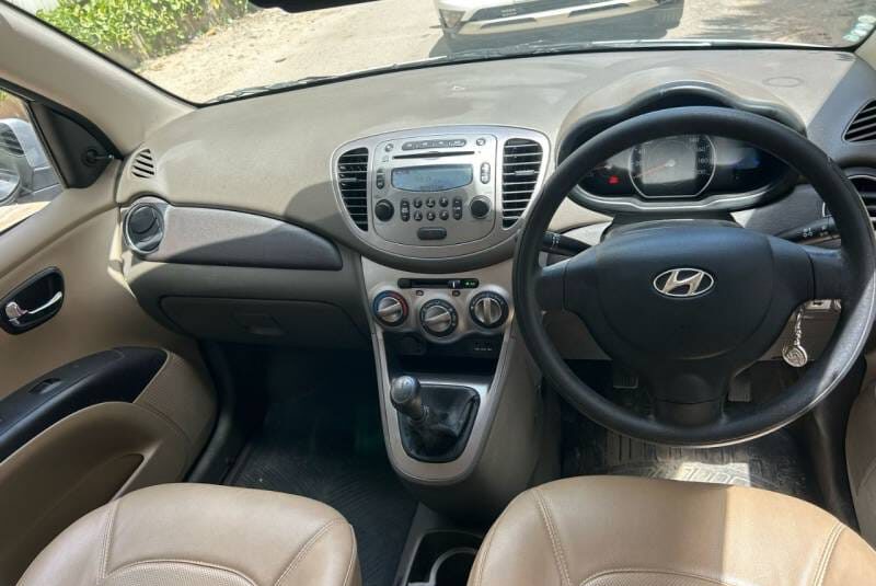 HYUNDAI i10 Sportz 1.2