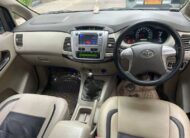 TOYOTA INNOVA 2.5 ZX 7 STR