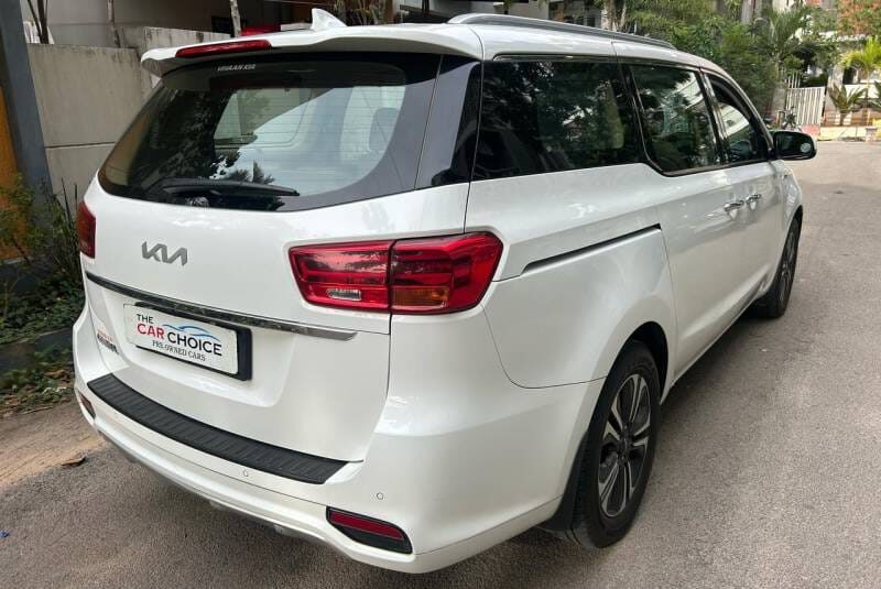 Kia carnival prestige 7 STR