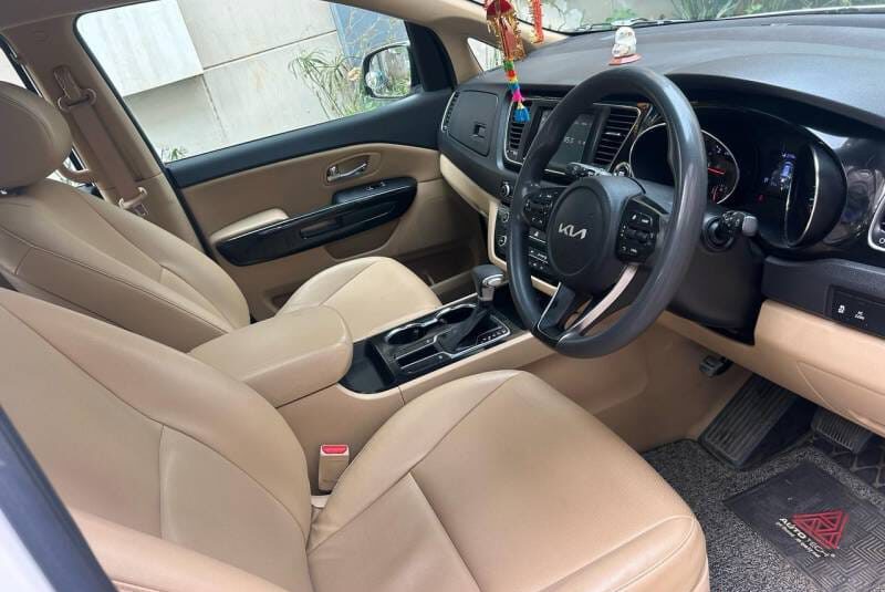Kia carnival prestige 7 STR