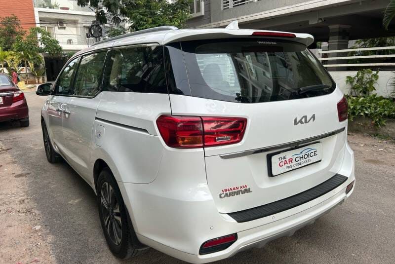 Kia carnival prestige 7 STR