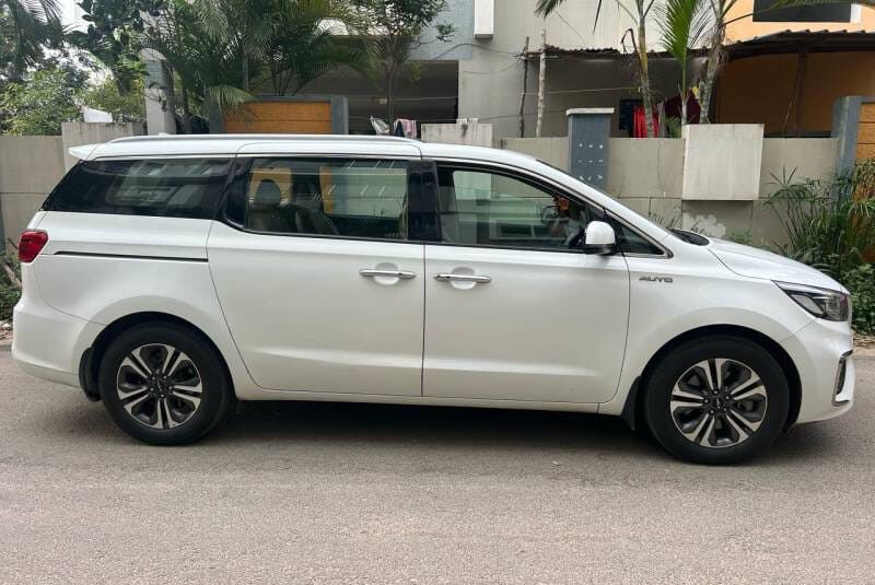 Kia carnival prestige 7 STR