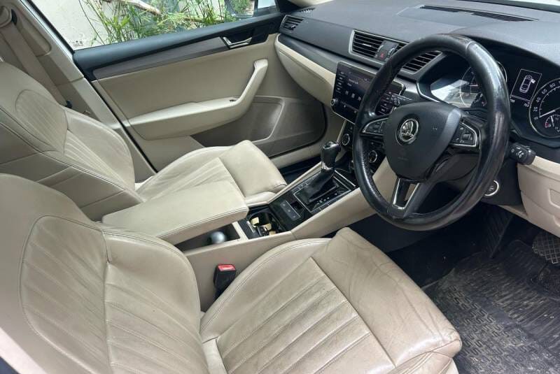 SKODA SUPERB STYLE TSI AT