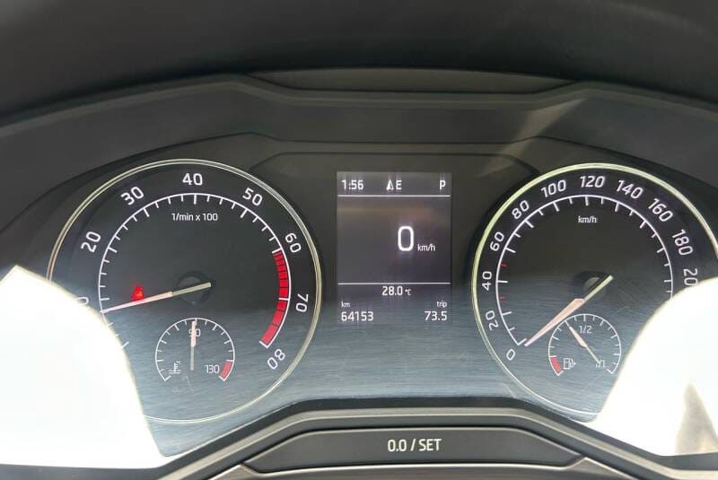 SKODA SUPERB STYLE TSI AT